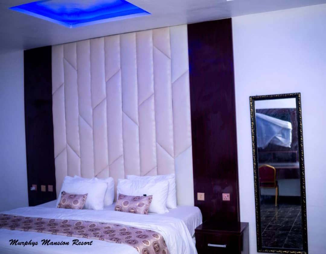 Murphy'S Mansion Resort Umuahia Extérieur photo