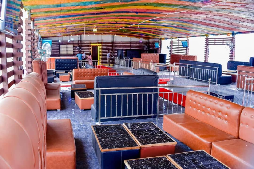 Murphy'S Mansion Resort Umuahia Extérieur photo