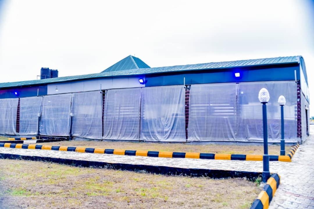 Murphy'S Mansion Resort Umuahia Extérieur photo