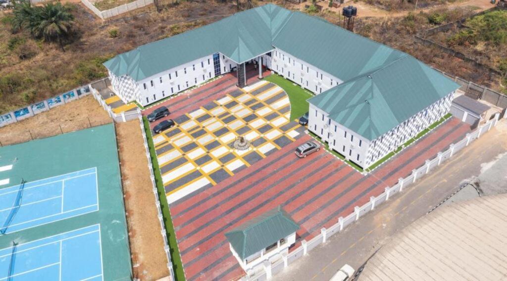 Murphy'S Mansion Resort Umuahia Extérieur photo