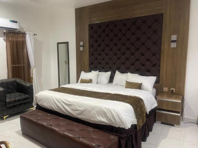 Murphy'S Mansion Resort Umuahia Extérieur photo